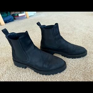 Thursday Legend Chelsea Boots Women’s 8.5 - great condition